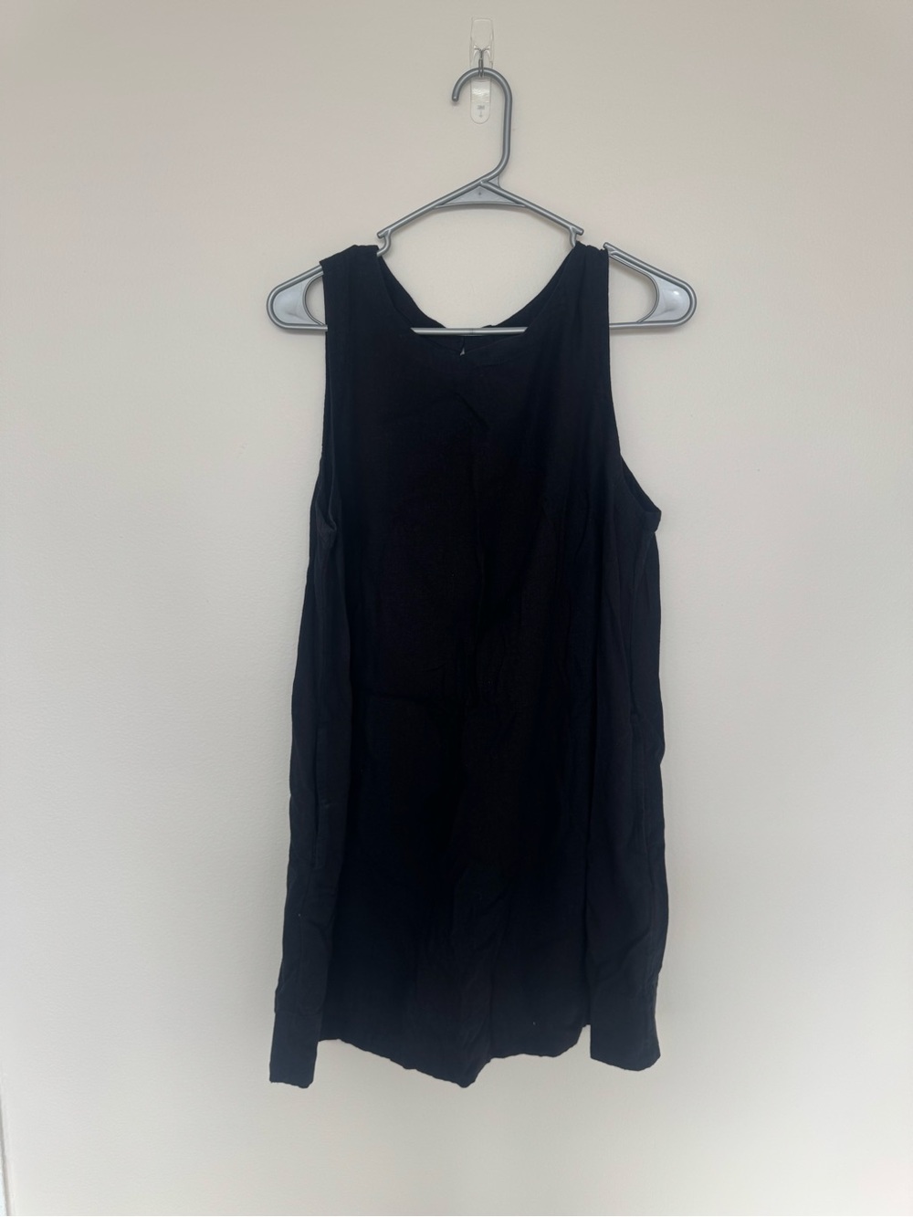 Old Navy Black Sleeveless Shift Dress